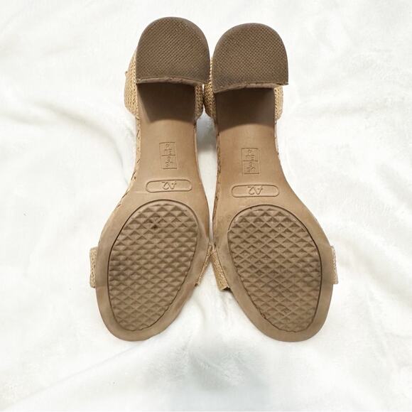 A2 by Aerosoles Tan Suede Block Heel Sandals with Ankle Strap size 6 - Picture 3 of 10